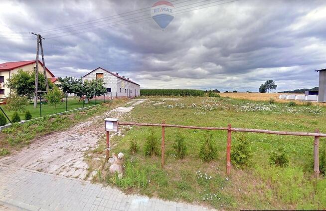 Plac składowy z magazynem