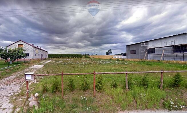 Plac składowy z magazynem