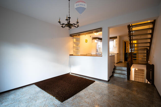 Dom w zabudowie szeregowej na sprzedaż w Zgierzu