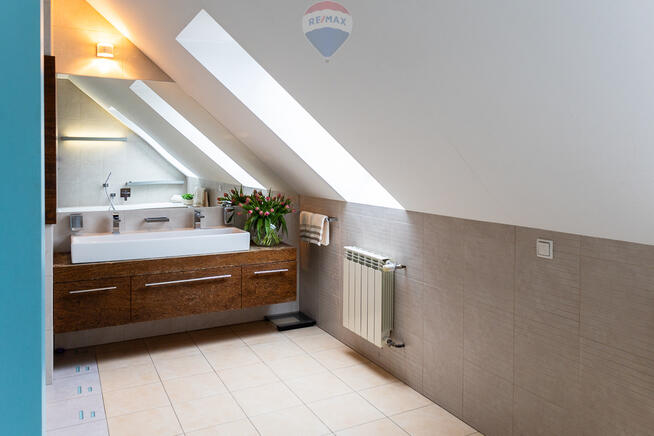 Wyjątkowy dom na sprzedaż w Głownie