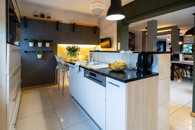 Wyjątkowy dom na sprzedaż w Głownie