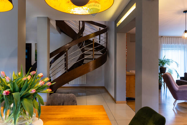 Wyjątkowy dom na sprzedaż w Głownie