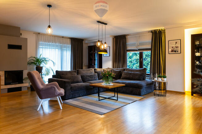 Wyjątkowy dom na sprzedaż w Głownie