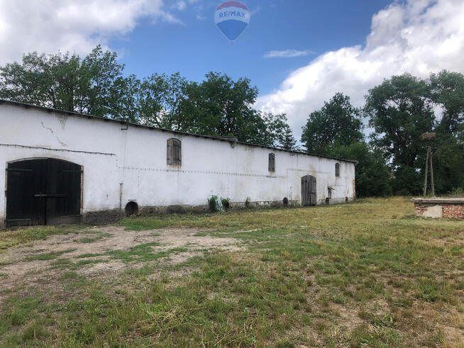 Unikalna Posiadłość Rolno-Rezydencyjna z Dworkiem