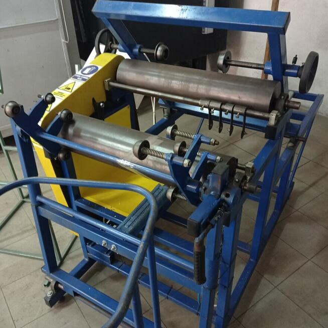 Maszyna do Przewijania Folii Stretch