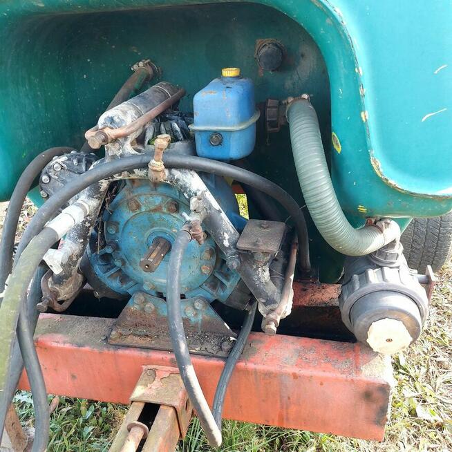 Opryskiwacz sadowniczy 1500l przekładnia 16 głowic