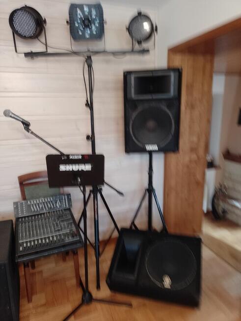 Kompletny sprzęt dla zespołu muzycznego