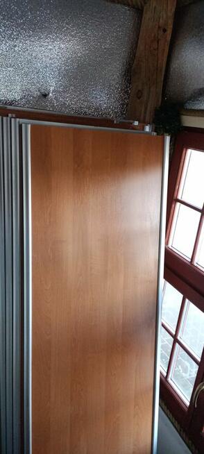 drzwi drewniany z ramą