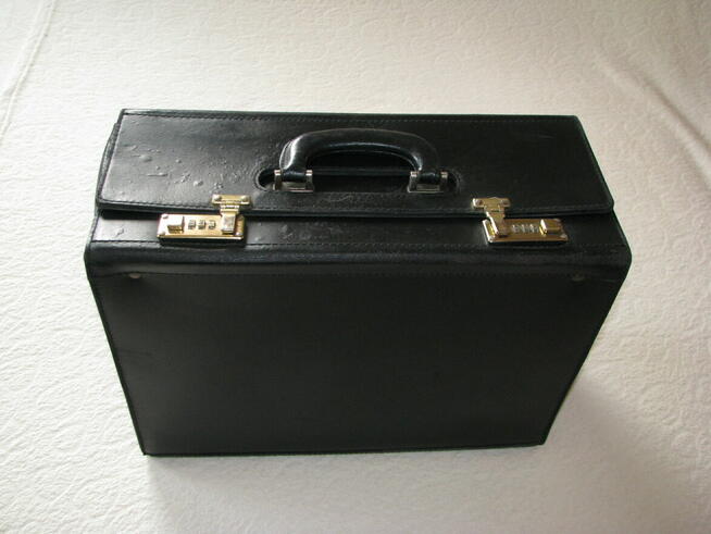 Duży neseser teczka kufer z szyfrem na dokumenty skóra torba