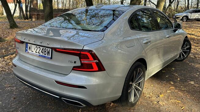 VOLVO S60 2.0 benzyna 310 KM. AWD Momentum Pro