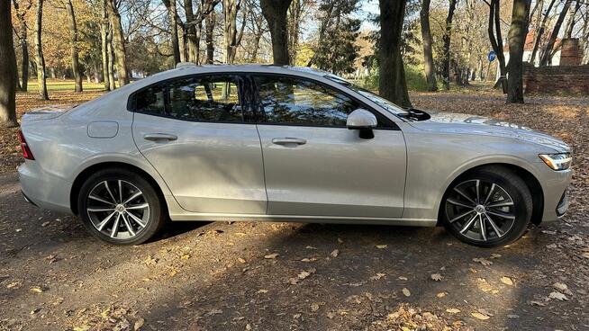 VOLVO S60 2.0 benzyna 310 KM. AWD Momentum Pro