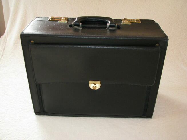 Duży neseser teczka kufer z szyfrem na dokumenty skóra torba