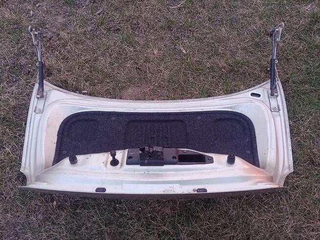 Klapa bagażnika fiat linea 2011r