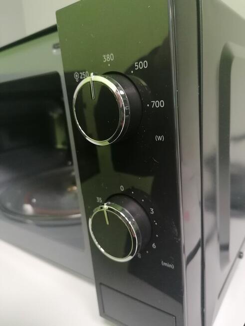 MIKROFALOWKA SAMSUNG MS204A3010 710W 20L