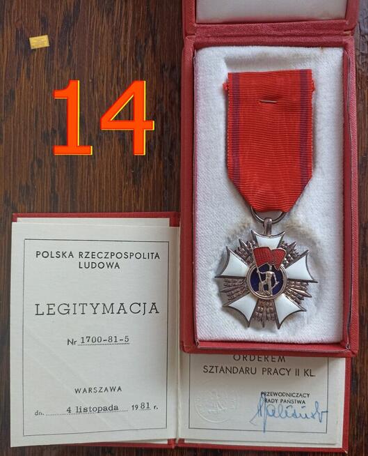 Medal Odznaczenie Order Krzyż Zasługi Legitymacja Etui Prl