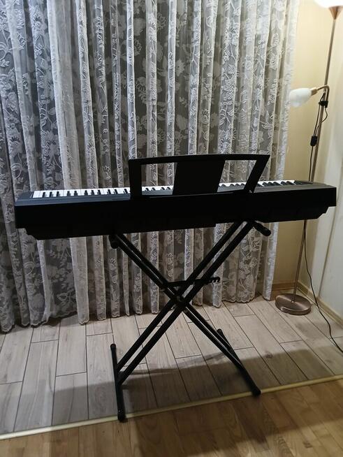 Pianino yamaha P35