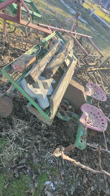 Sadzarka dwurzędowa do ziemniaków sadzeniaków skiełkowanych