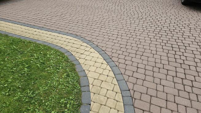 Profesjonalne mycie kostki brukowej