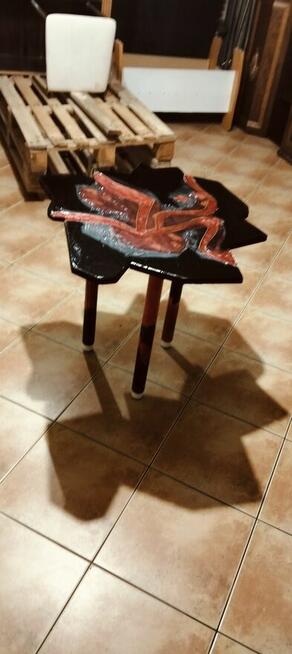 Degaz...Stolik kawowy z żywica epoksydowa ..