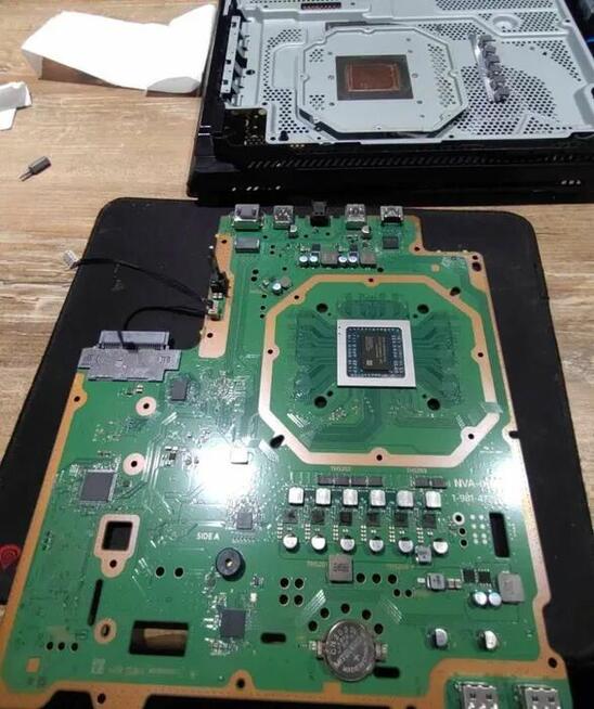 Naprawa / składanie komputerów, czyszczenie konsoli