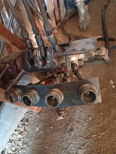 Sprzedam rozdzielacz do tura