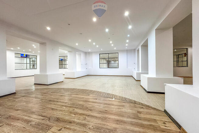 Przestronny lokal handlowo-usługowy w Brzezinach