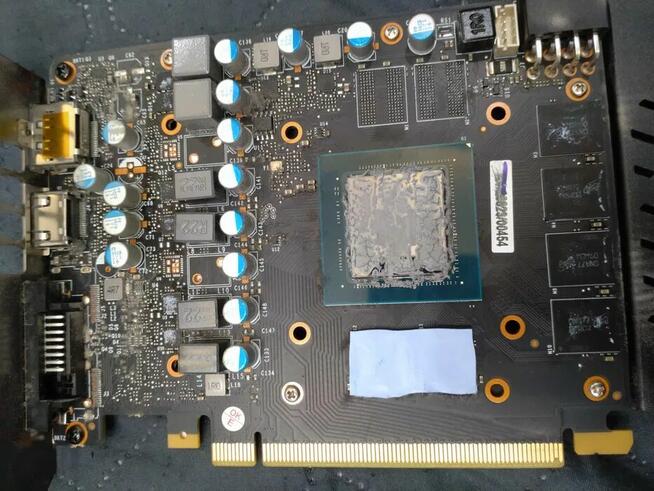 Naprawa / składanie komputerów, czyszczenie konsoli