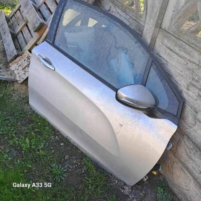 Peugeot 208 Drzwi prawe 3D EZRC do założenia kompletne