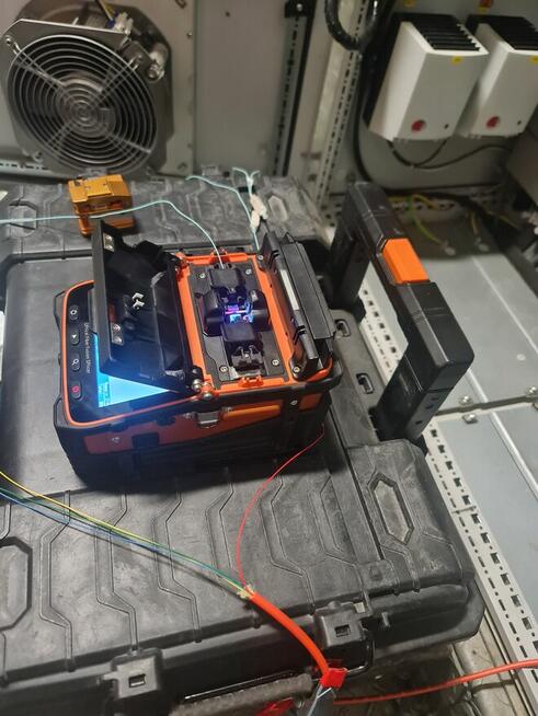 naprawa, spawanie, pomiar śwatłowodów - dom, hala, firma 24/7