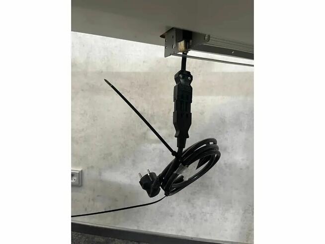 Biurko regulowane 156x80cm do pracy siedząco- stojącej