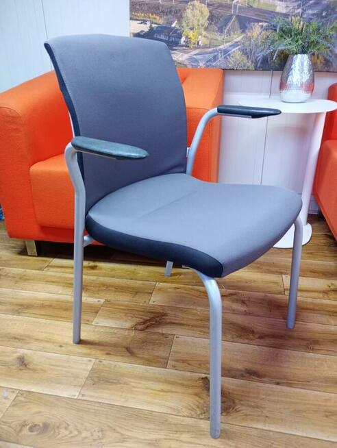 Krzesło konferencyjne szare PROFIM ONE21H Krzesła fotele