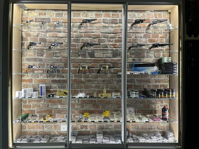 Rewolwer czarnoprochowy Colt 1860 8″ CAS44