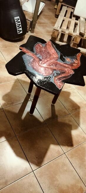 Degaz...Stolik kawowy z żywica epoksydowa ..