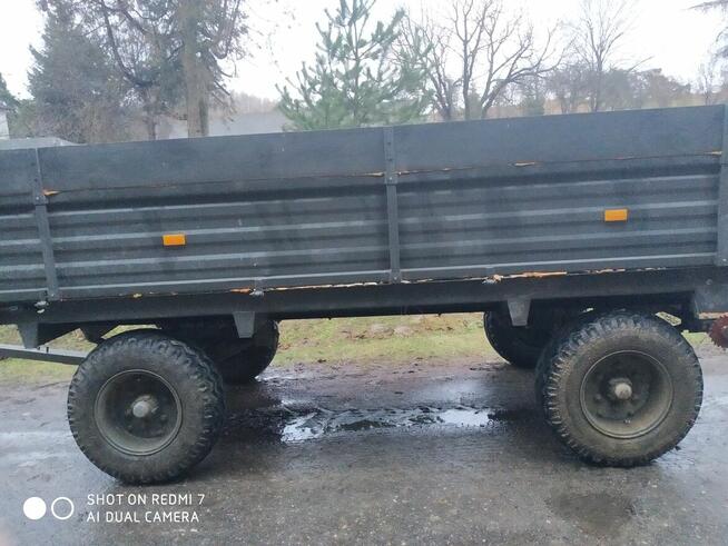 Sprzedam dwa rozrzutniki dwuosiowe