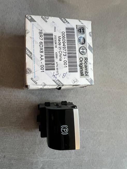 Jeep Compass przycisk hamulca ręcznego postojowego 60949773