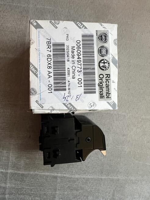 Jeep Compass przycisk hamulca ręcznego postojowego 60949773