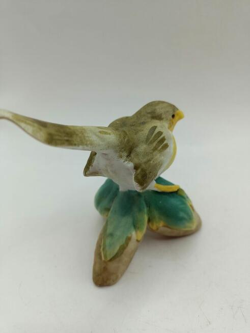 Figurka ceramika ptak z żółtym brzuszkiem
