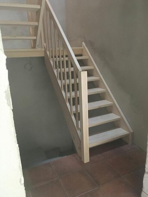 Dom mieszkalne-usługowy 2 km do morza