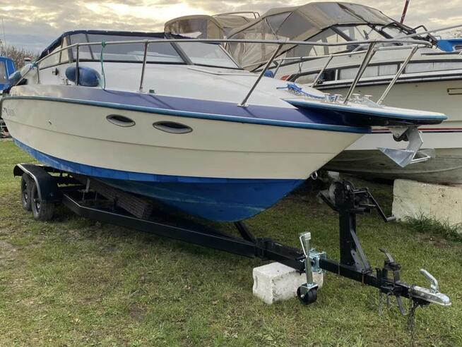 Łódź motorowa Larson Hampton 220 Volvo Penta