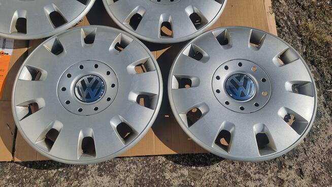 Kołpaki 16 VW 7H0601147D T4 T5 T6 Sharan Passat Golf Touran