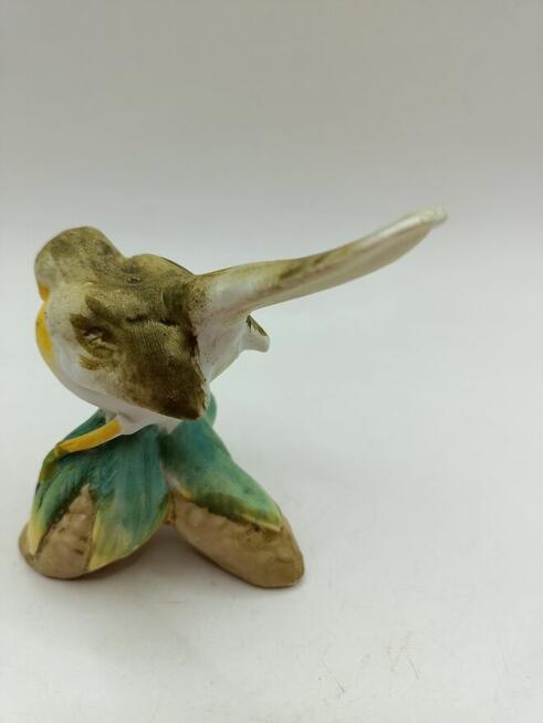 Figurka ceramika ptak z żółtym brzuszkiem