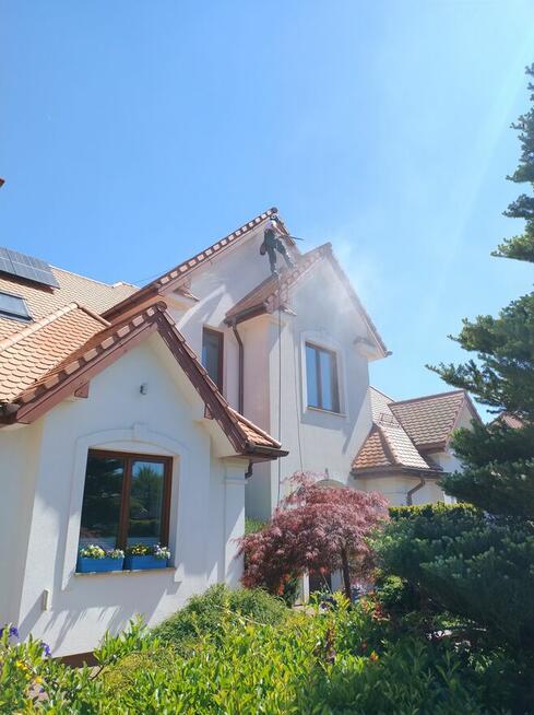 Mycie kostki, elewacji i dachów