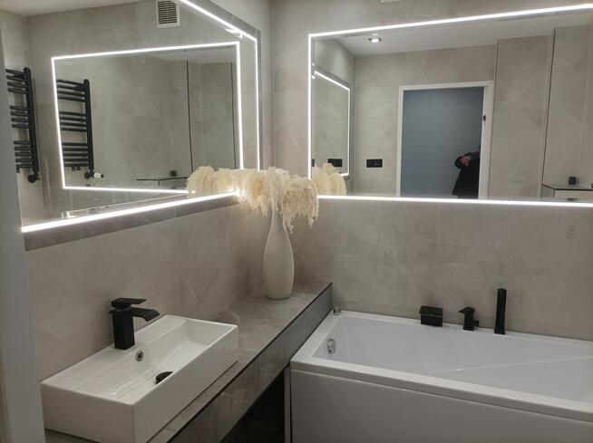 Na sprzedaż: Nowoczesne mieszkanie po generalnym remoncie –