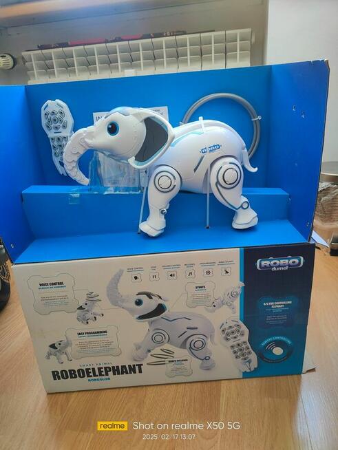 Robo słonik - zabawka interaktywna