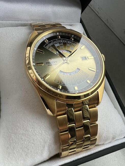 Sprzedam piękny zegarek