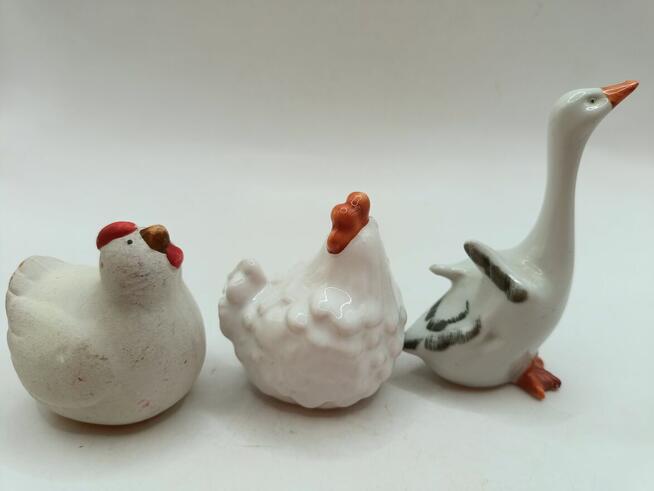 Figurki drobiu mini : dwie kurki i gąska