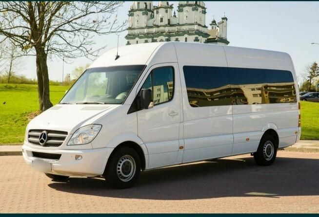 LukBus przewóz osób ,wynajem busów ,autobusów ,autokarów.