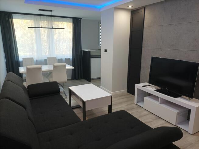 Na sprzedaż: Nowoczesne mieszkanie po generalnym remoncie –