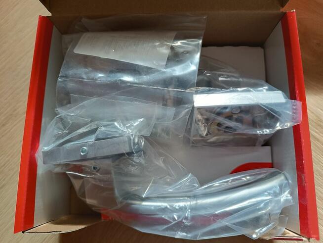 Sprzedam klamki wewnętrzne Mistico Gamet z szyldami