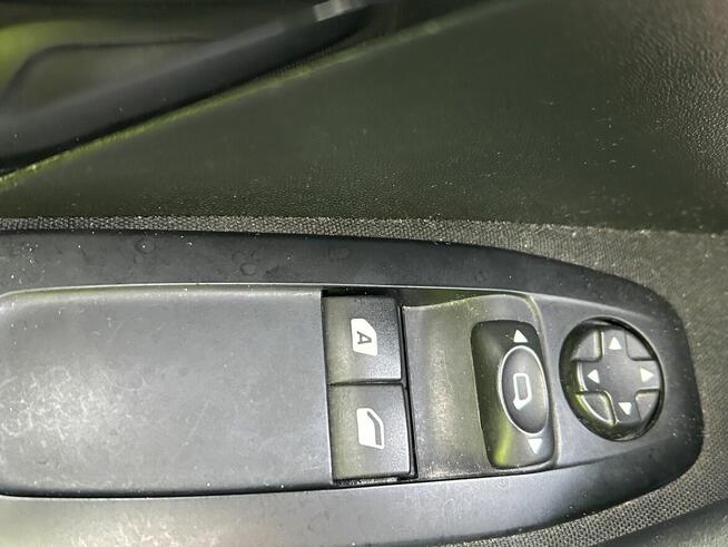 Sprzedam Peugeot 208